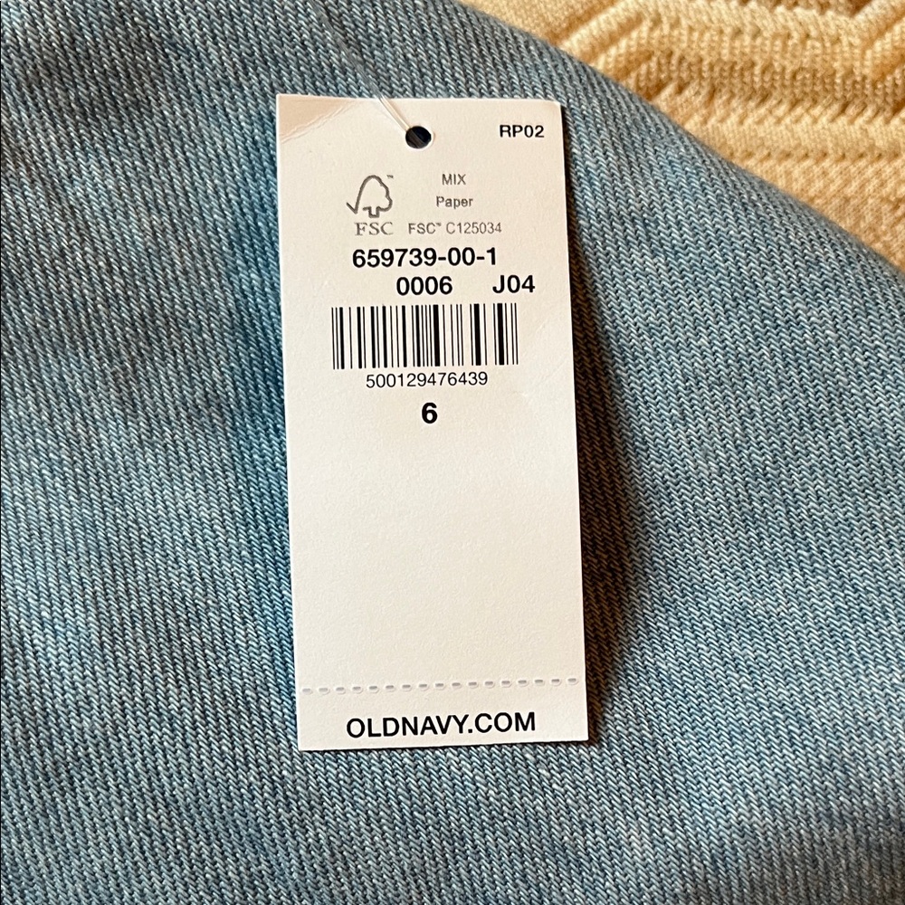 Old Navy Light Dip Mid-Rise Jean Midi Skirt/NWT/6 - Picture 6 of 11